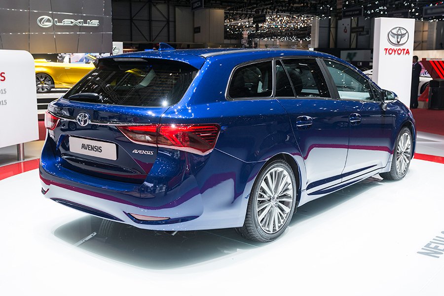 YEN� TOYOTA AVENS�S 2015 CENEVRE RES�M GALER�S�